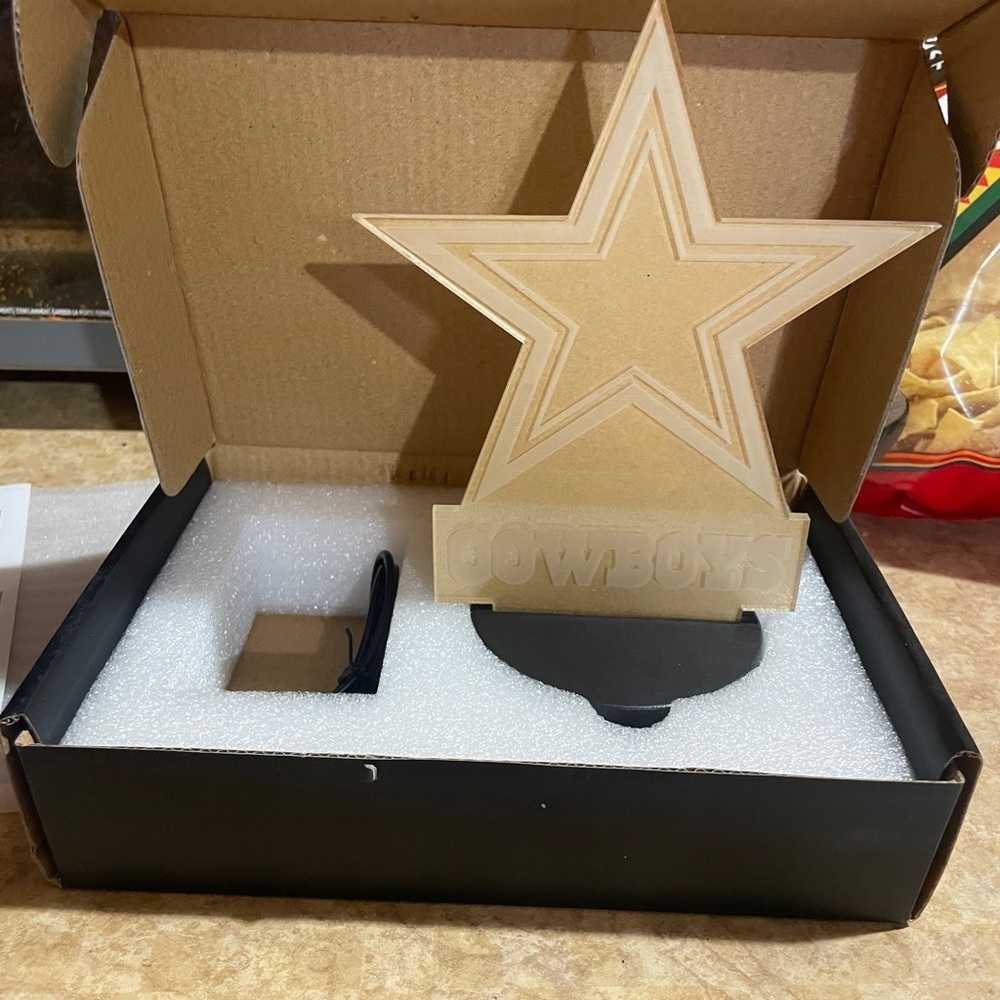 LED Multiple Color Changer Cowboy Star Sign - Picture 7 of 7